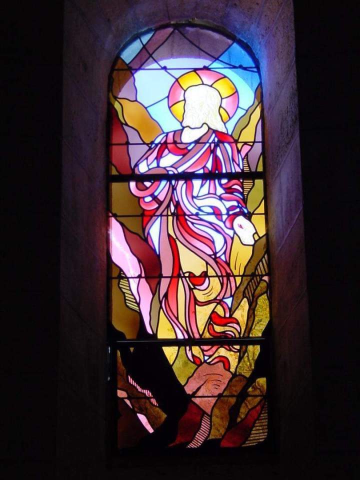 Vitrail restauration monument historique Villenave‑d'Ornon