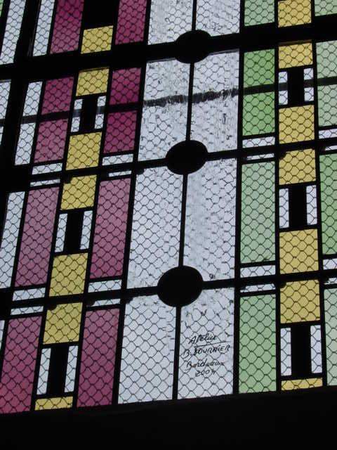 Vitraux design édifices Villenave‑d'Ornon